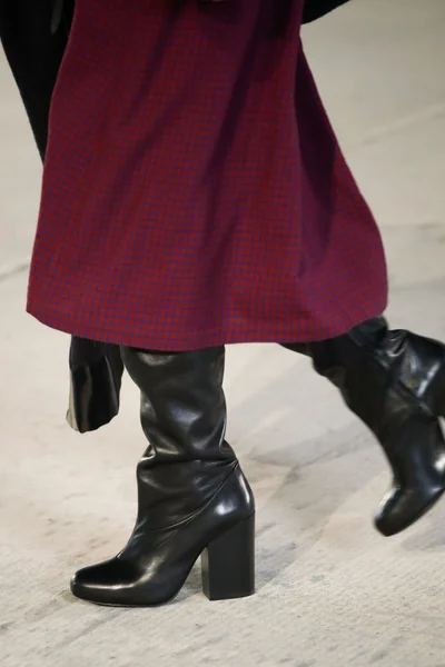 Look 69